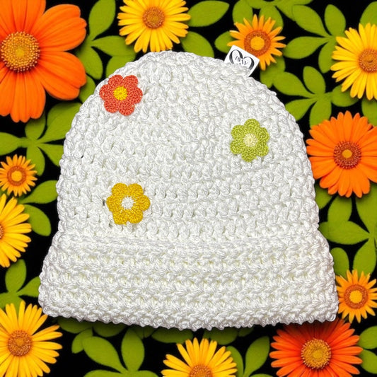 Flower Beanie (white)